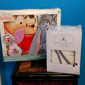 Tummy time mat and fluffy milestone